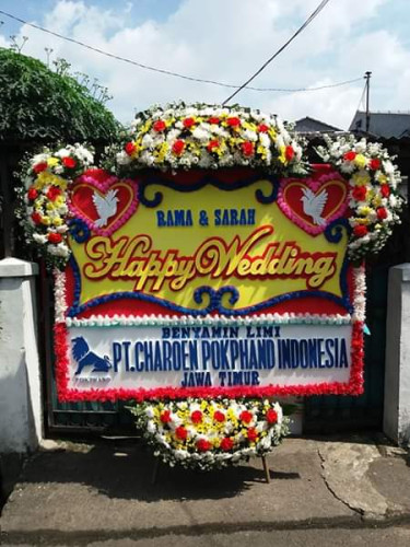 Karangan Bunga Pernikahan jalan rta milono palangkaraya